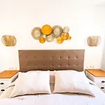 아파트 Stunning Bungalow, Pool, Terrace, Beach! Se12 아데제