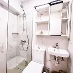 Stunning Bungalow, Pool, Terrace, Beach! Se12 * 아데제