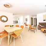 Stunning Bungalow, Pool, Terrace, Beach! Se12 아데제
