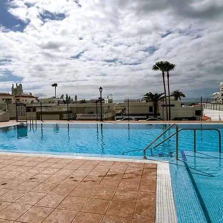 아파트 Stunning Bungalow, Pool, Terrace, Beach! Se12