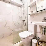 דירה Stunning Bungalow, Pool, Terrace, Beach! Se12 *