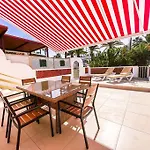 דירה Stunning Bungalow, Pool, Terrace, Beach! Se12 *