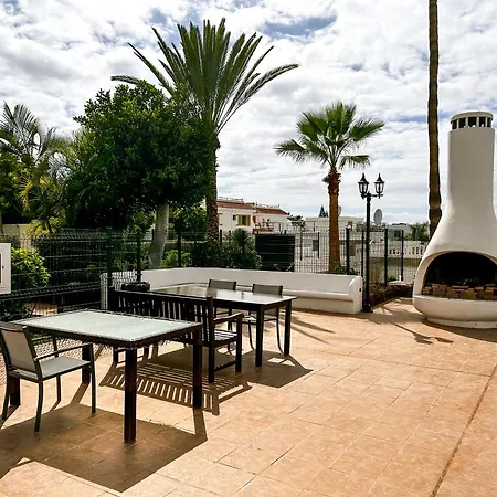 Stunning Bungalow, Pool, Terrace, Beach! Se12 Lejlighed *