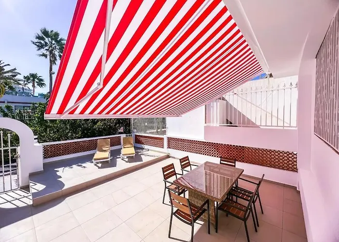 Lejlighed Stunning Bungalow, Pool, Terrace, Beach! Se12 *